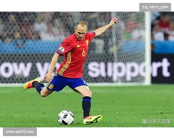 英格兰足球超级联赛：新赛季各队阵容变化与争冠形势分析